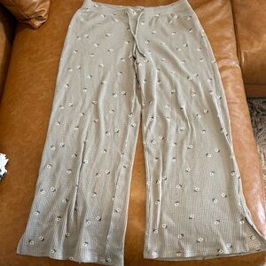 Gilly Hicks Sage Green Textured Knit Pants - Floral  - Size Medium